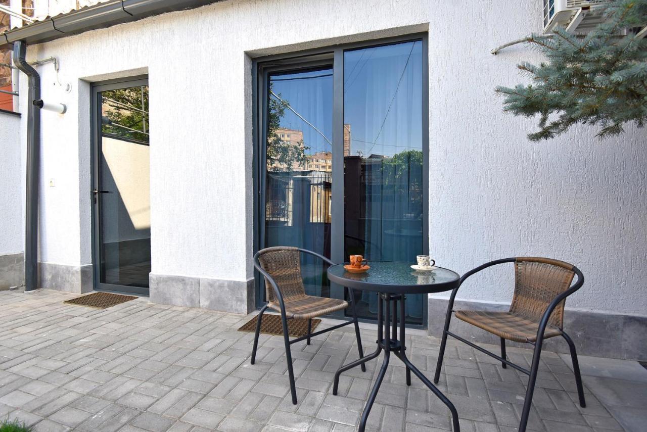 The Nut Guest House Yerevan Luaran gambar