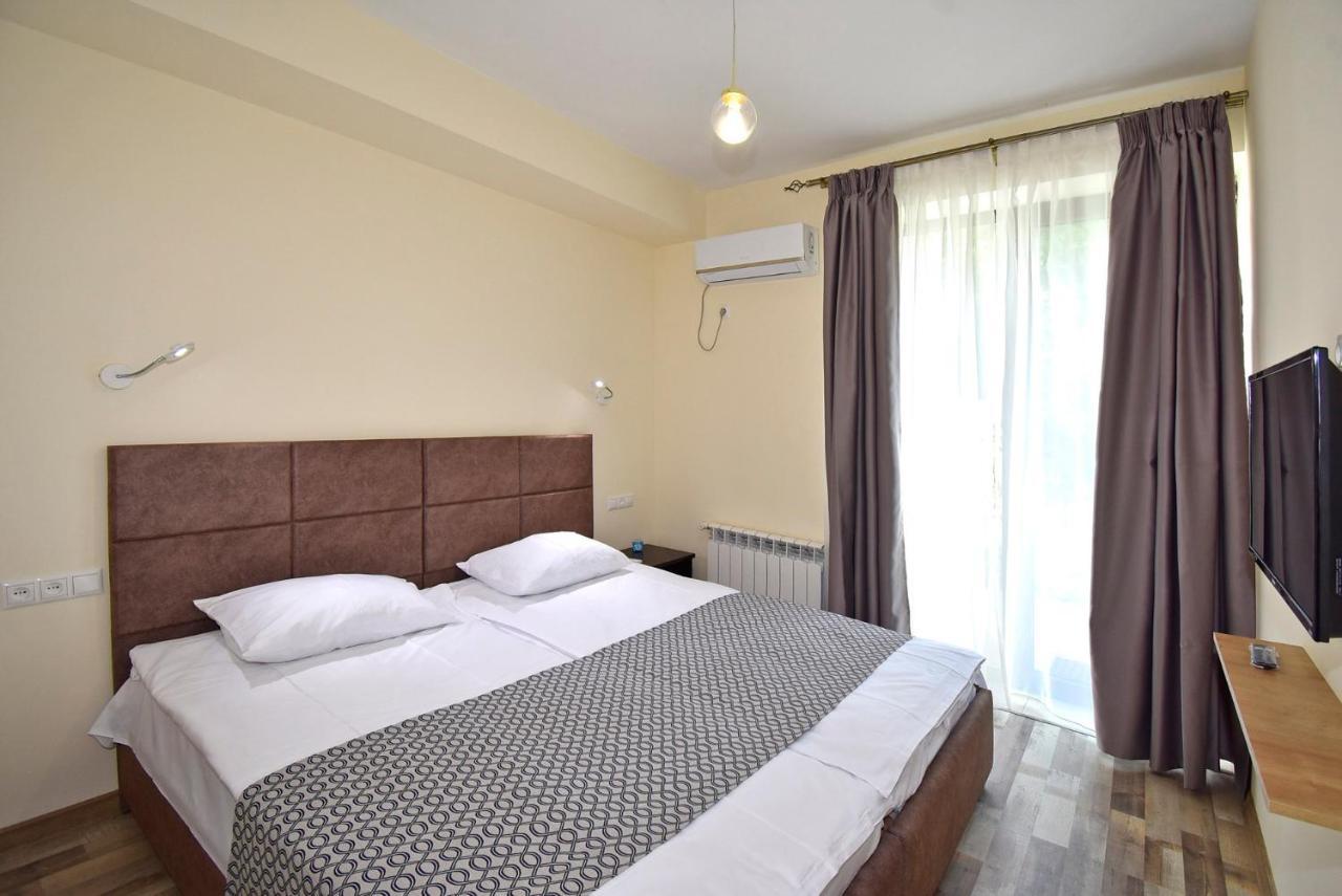 The Nut Guest House Yerevan Luaran gambar